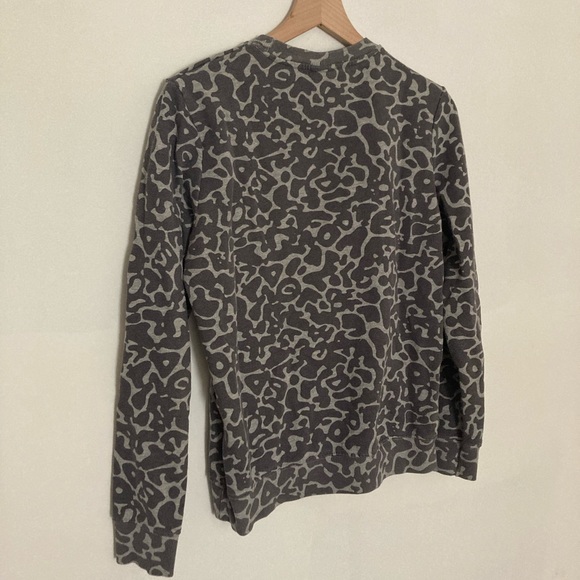H&M Grey Leopard Sweatshirt - Picture 3 of 3